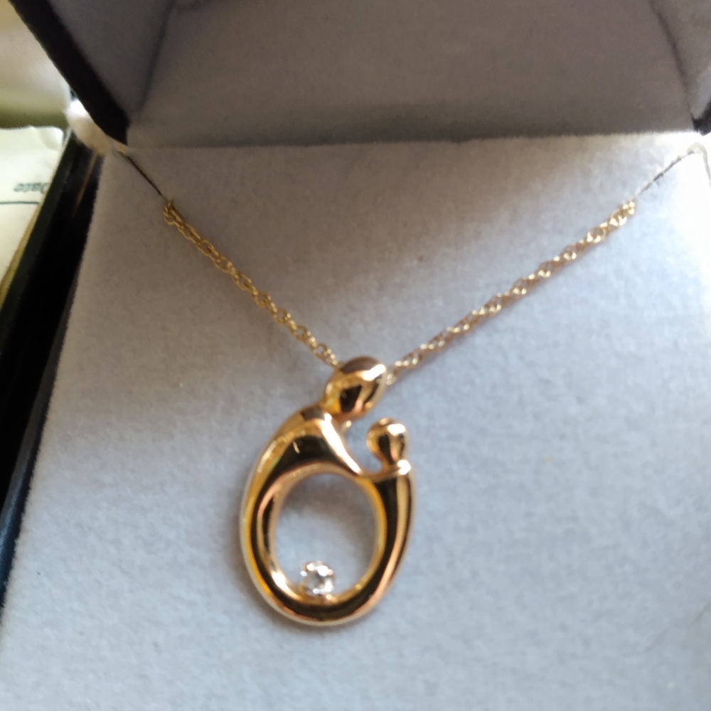 Mother and child pendant w/ chain